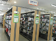 천안시 도솔도서관 2층 - 종합자료실